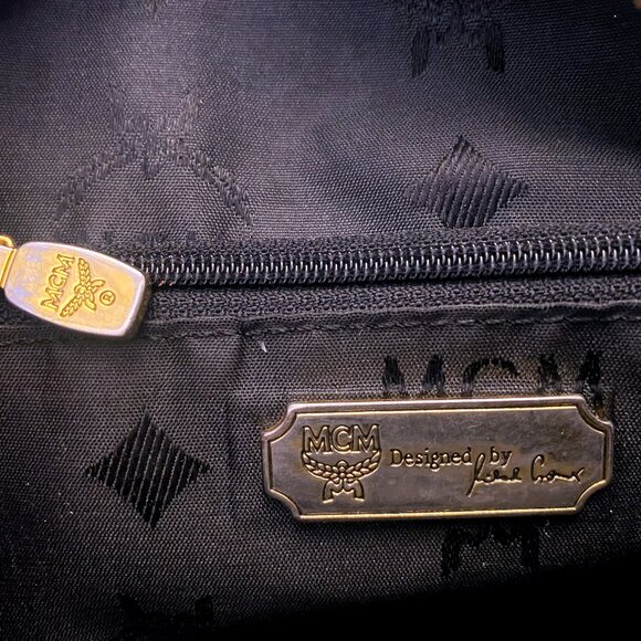 Vintage MCM Black Pebbled Leather Canteen / Tambourine Bag (Germany) - Picture 10 of 12